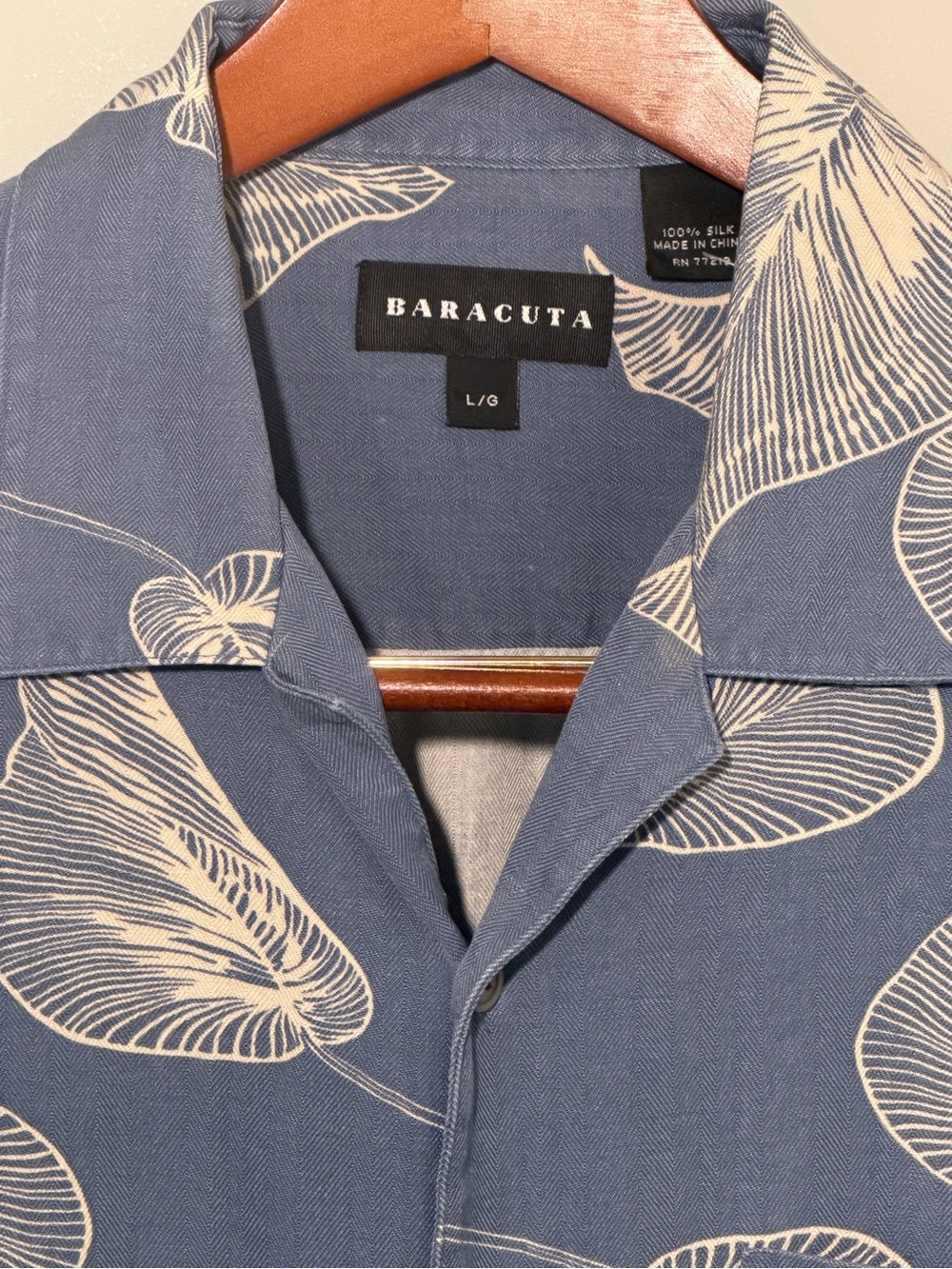 British Designer Baracuta Island Style Men’s Blue Printed Silk Shirt 100% Silk